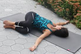 supine twist